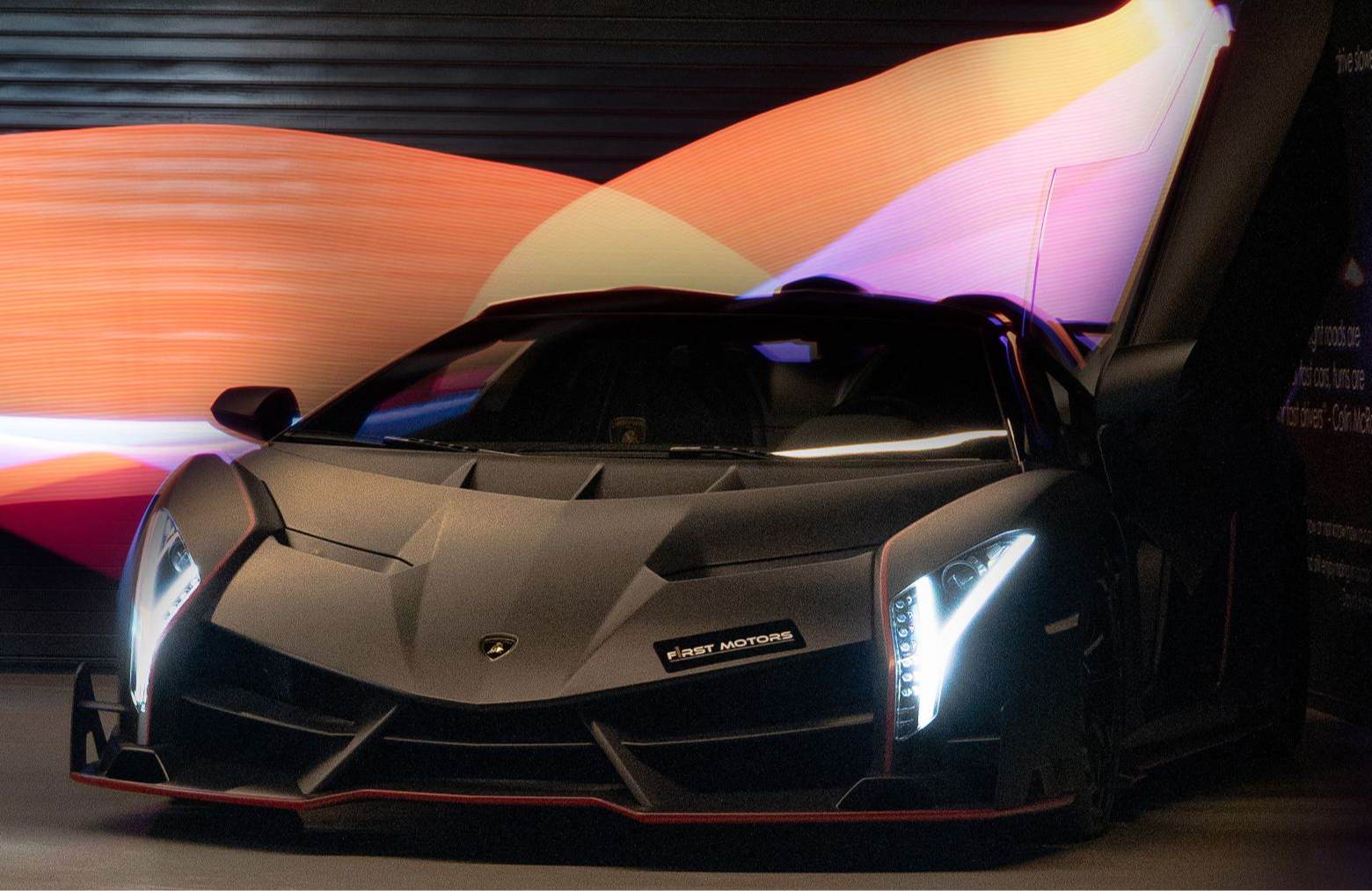 Hyper-Spec - S.W.A.T Lamborghini Veneno - 1:24 Scale