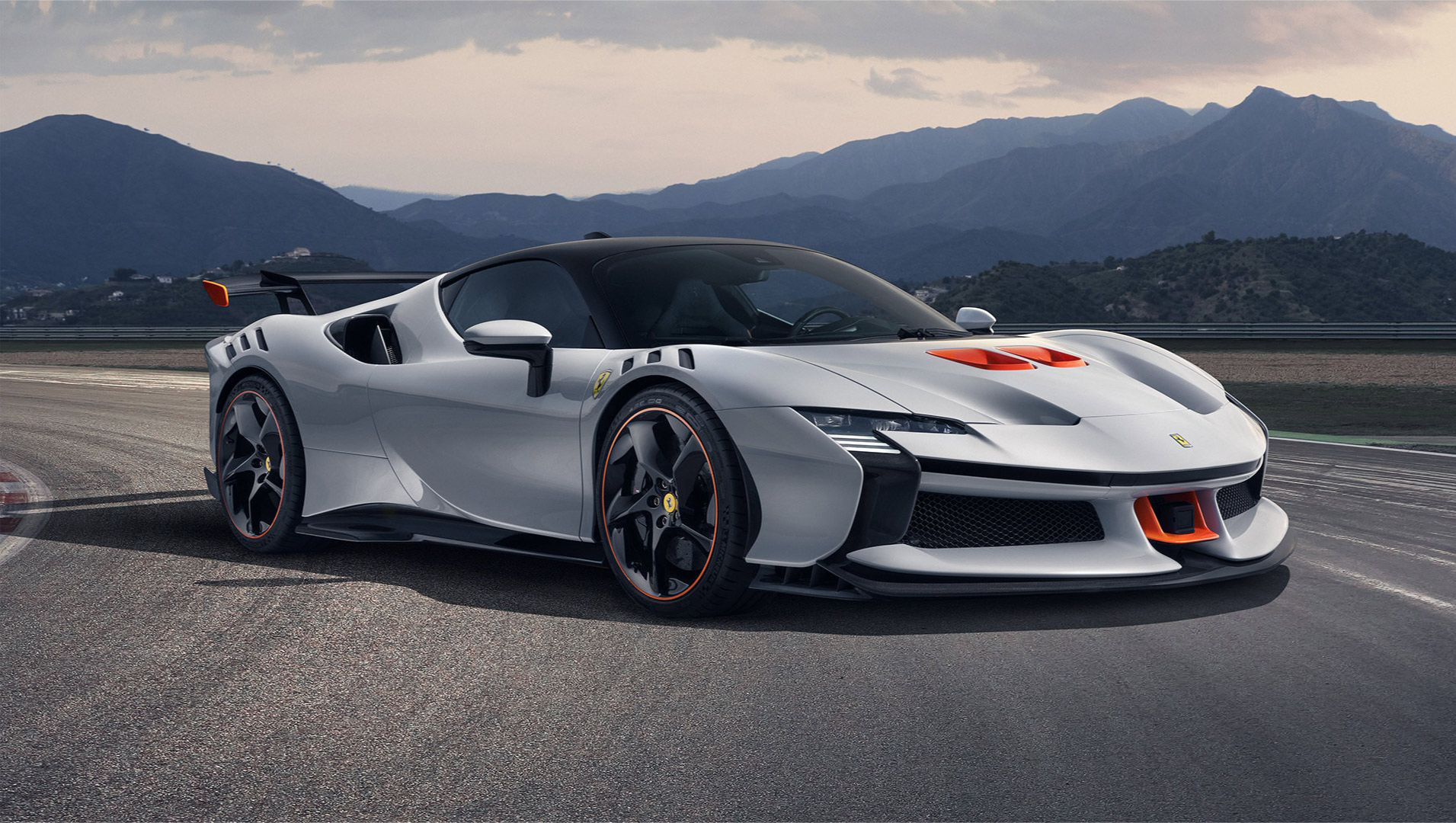 2023 Ferrari SF90 XX Stradale: SPREADING ITS WINGS | Review