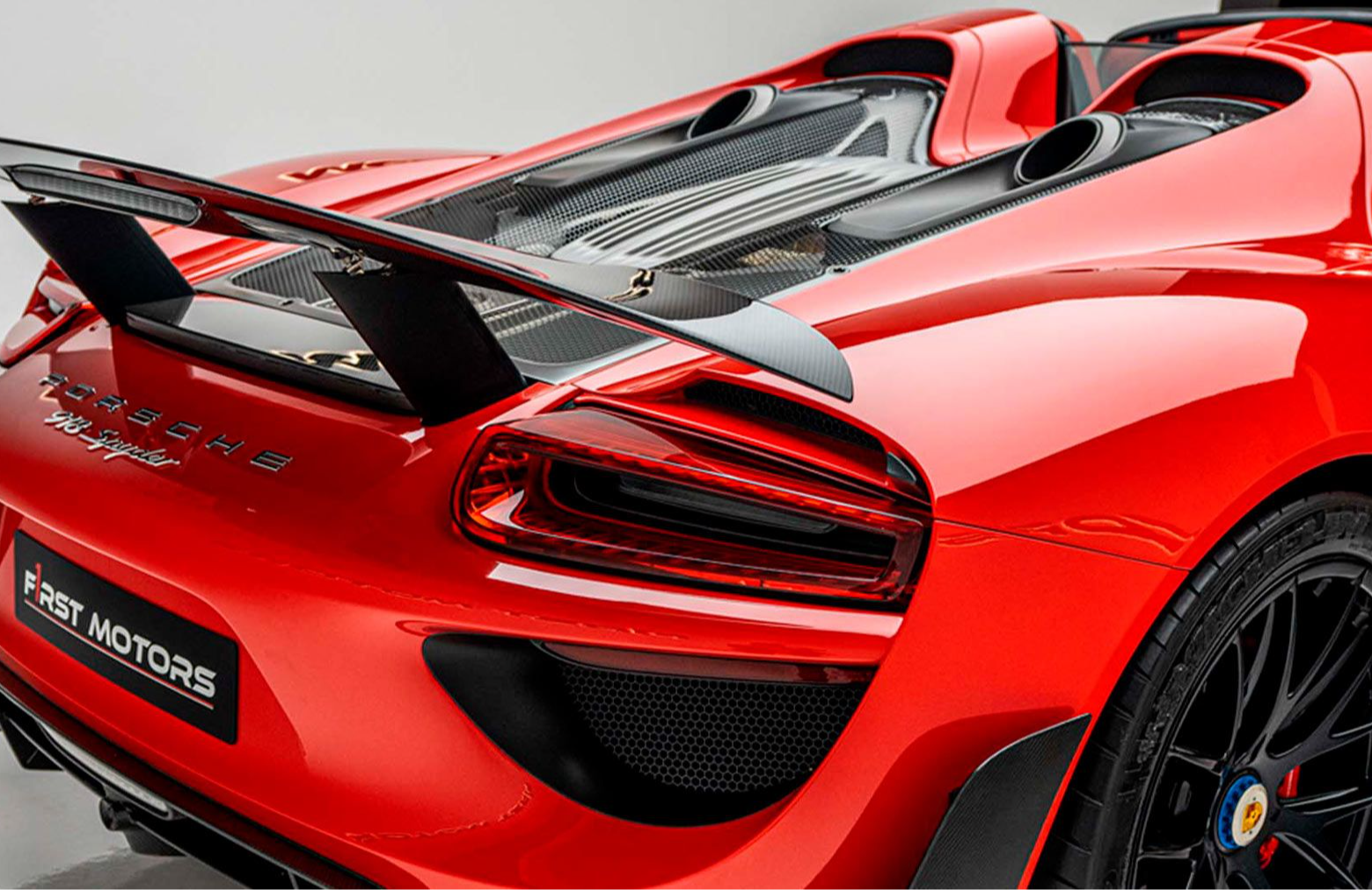 Porsche 918 Spyder review | specs and price