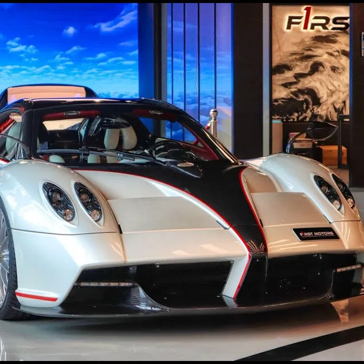 Pagani Zonda vs. Huayra: Decades Apart, yet still Decadent